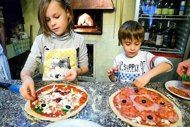 Pizza and Gelato Cooking Class in Milan Small Group Only - Dinner Included: You Eat What You Make (With Drinks)