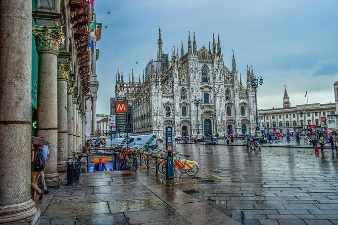 Private 4-Hour Walking Tour of Milan with private official tour guide - Brera District and Brera Alta: where Milan shopping meets old artistic streets