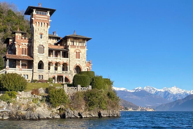 Private Guided Sailing Boat Tour on Lake Como with Aperitif - Meet the Crew: Roberta and Tiziano Make the Boat Feel Like Home