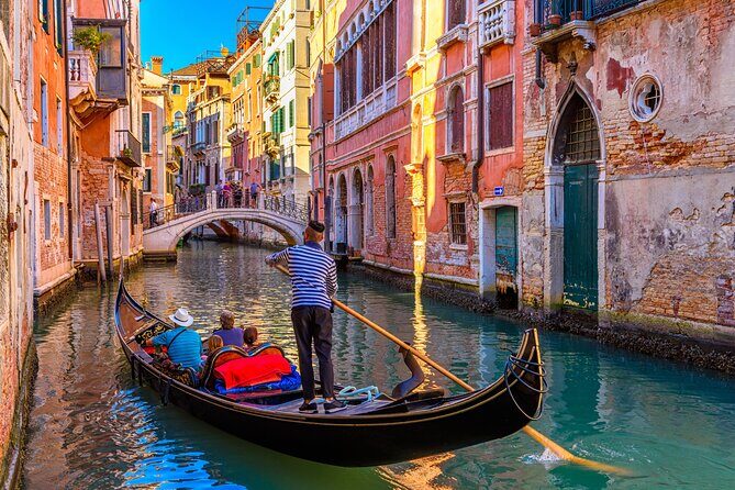 Private transfer from Milan to Venice, English speaking driver - Door-to-door Milan to Venice: why private beats public