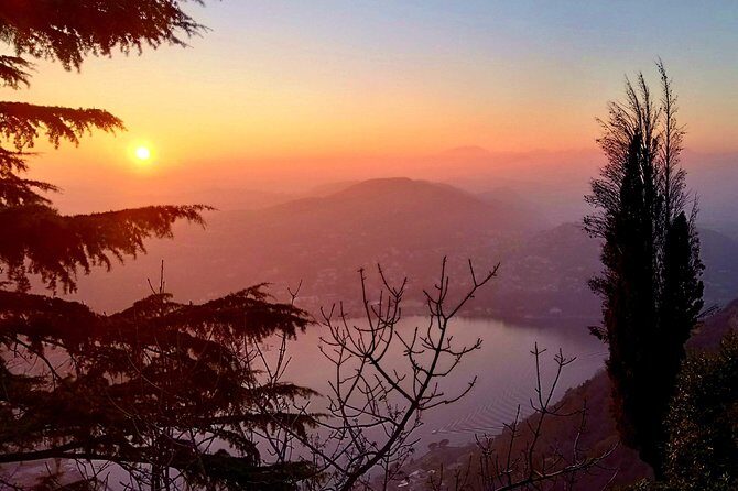 Private trip to Como full day - Cattedrale Di Como in 30 minutes: a calm, low-pressure start