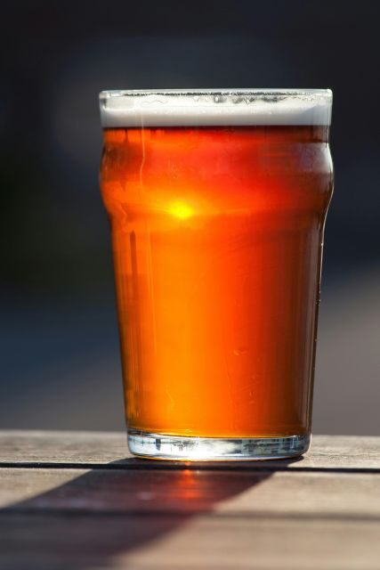 "Sip, Chat, Connect" - The aperitif hour: what’s included and how to think about it