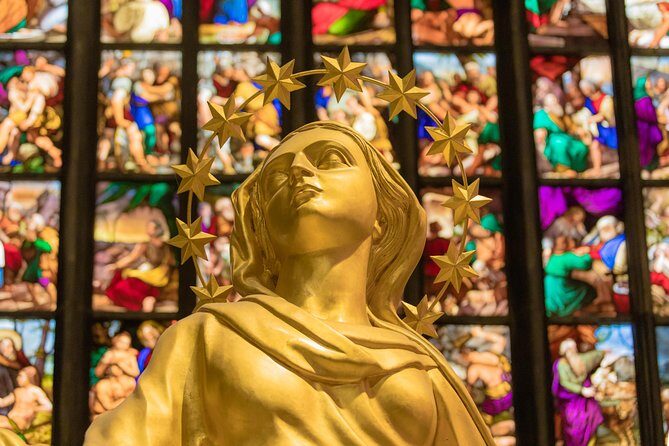 Skip the Line: Milan Duomo Tour - Where to meet your guide on Piazza del Duomo