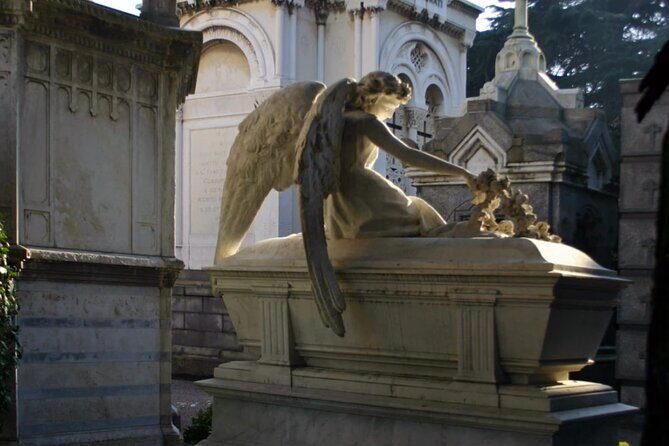 The Monumental Cemetery of Milan: discover the unexpected - Getting there and meeting point sanity checks